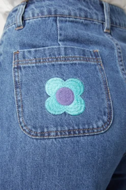 Betty Emb Jean