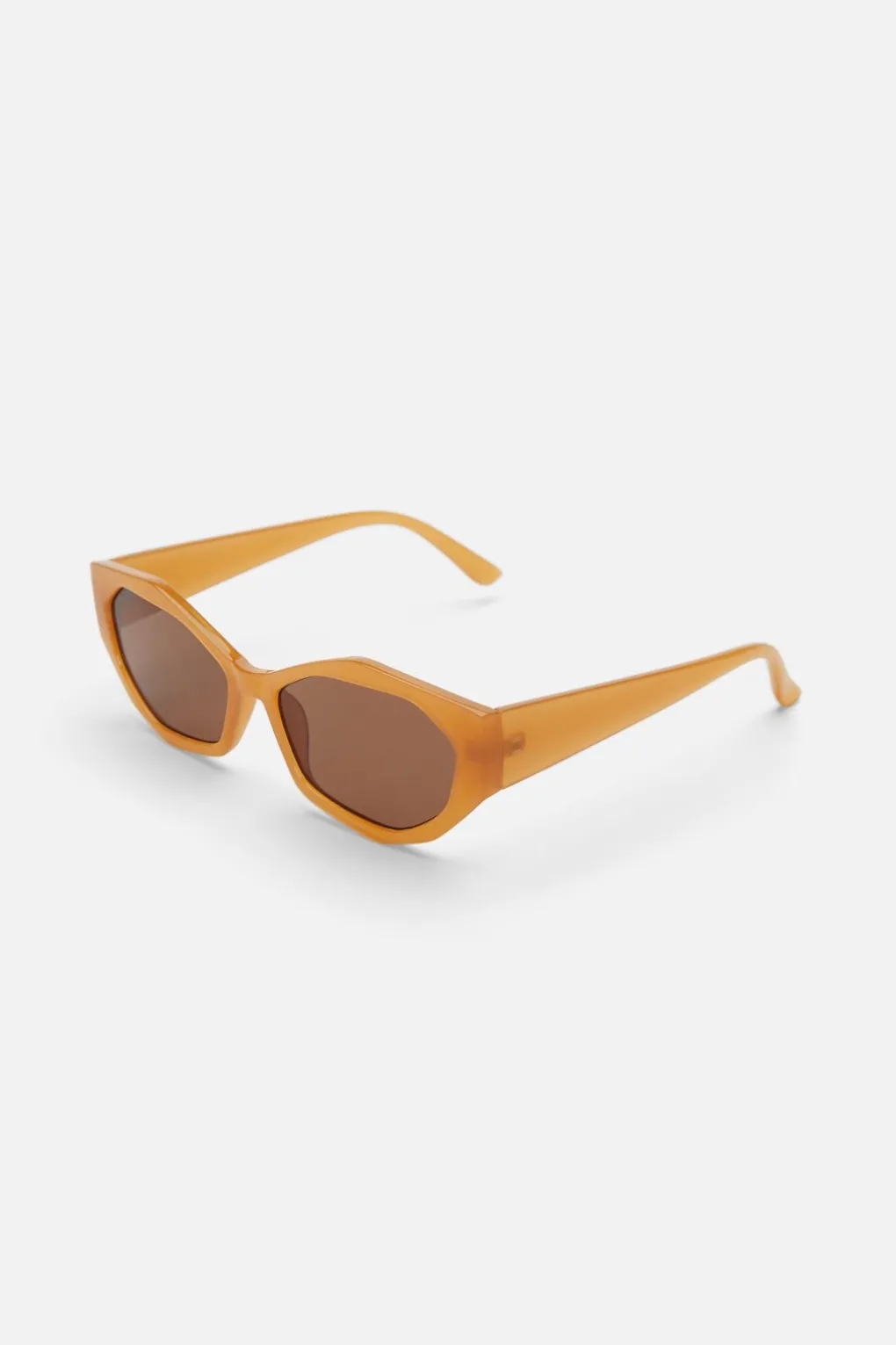 Edgy Cats Eye Sunglasses