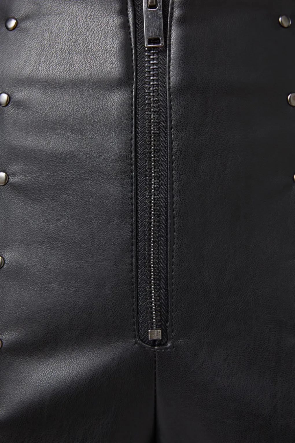 Goth Studded Pu Leggings