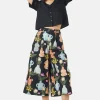 Pretty Vases Skort